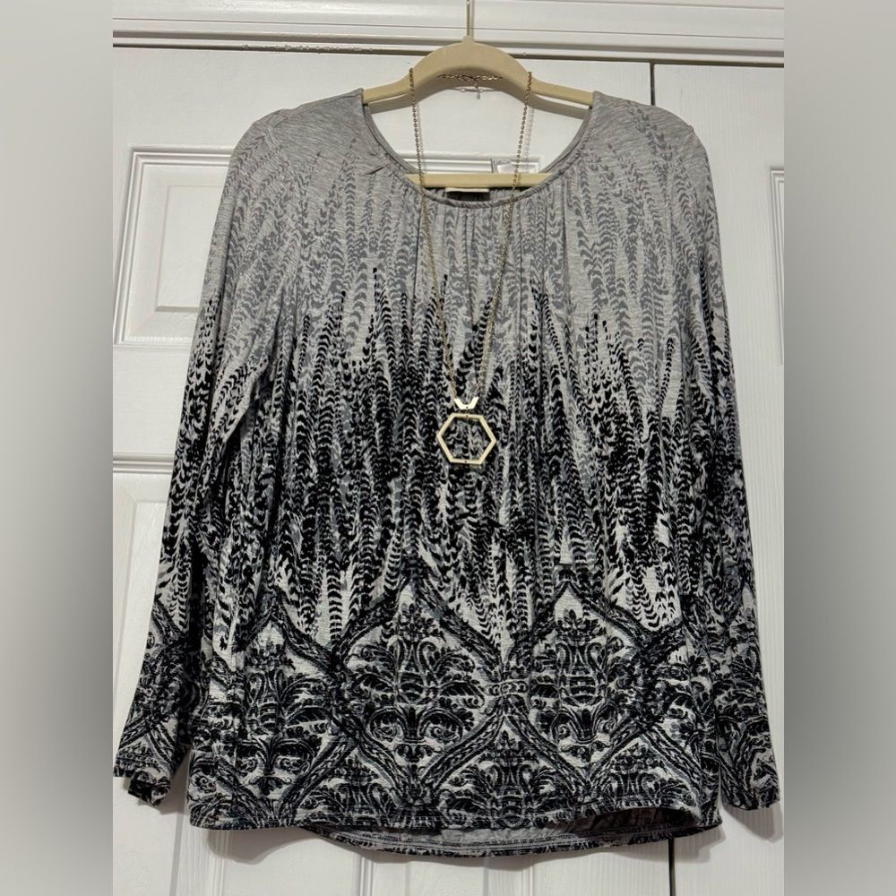 Chico's top! - Picture 5 of 12
